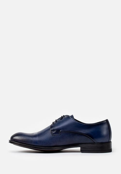 ZAPATOS MODERNOS DE VESTIR EN CUERO LISO Y GRABADO